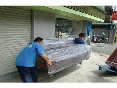 專業搬家服務 多種車型選擇與24小時上門搬運