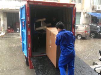 誠信服務，居民搬家好幫手 廂貨車、三輪車、面包車與專業人工打包搬運一體服務