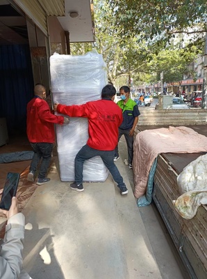 鄭州大運搬家 專業(yè)人工搬運大型家具，讓您的搬家更省心
